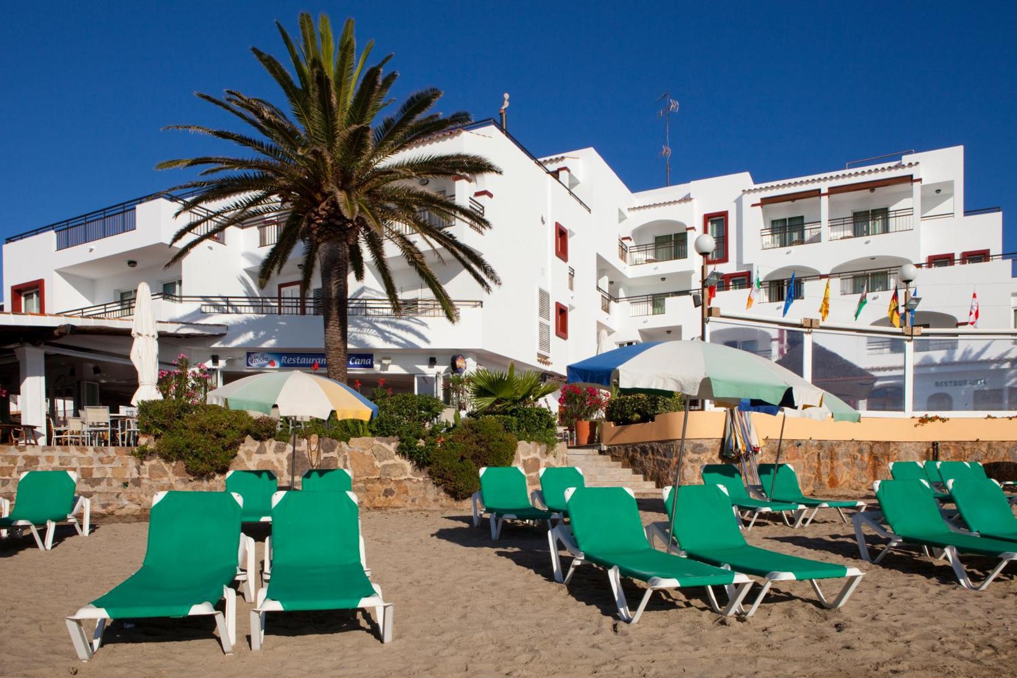 Apartamentos Playa Es Cana ภายนอก รูปภาพ