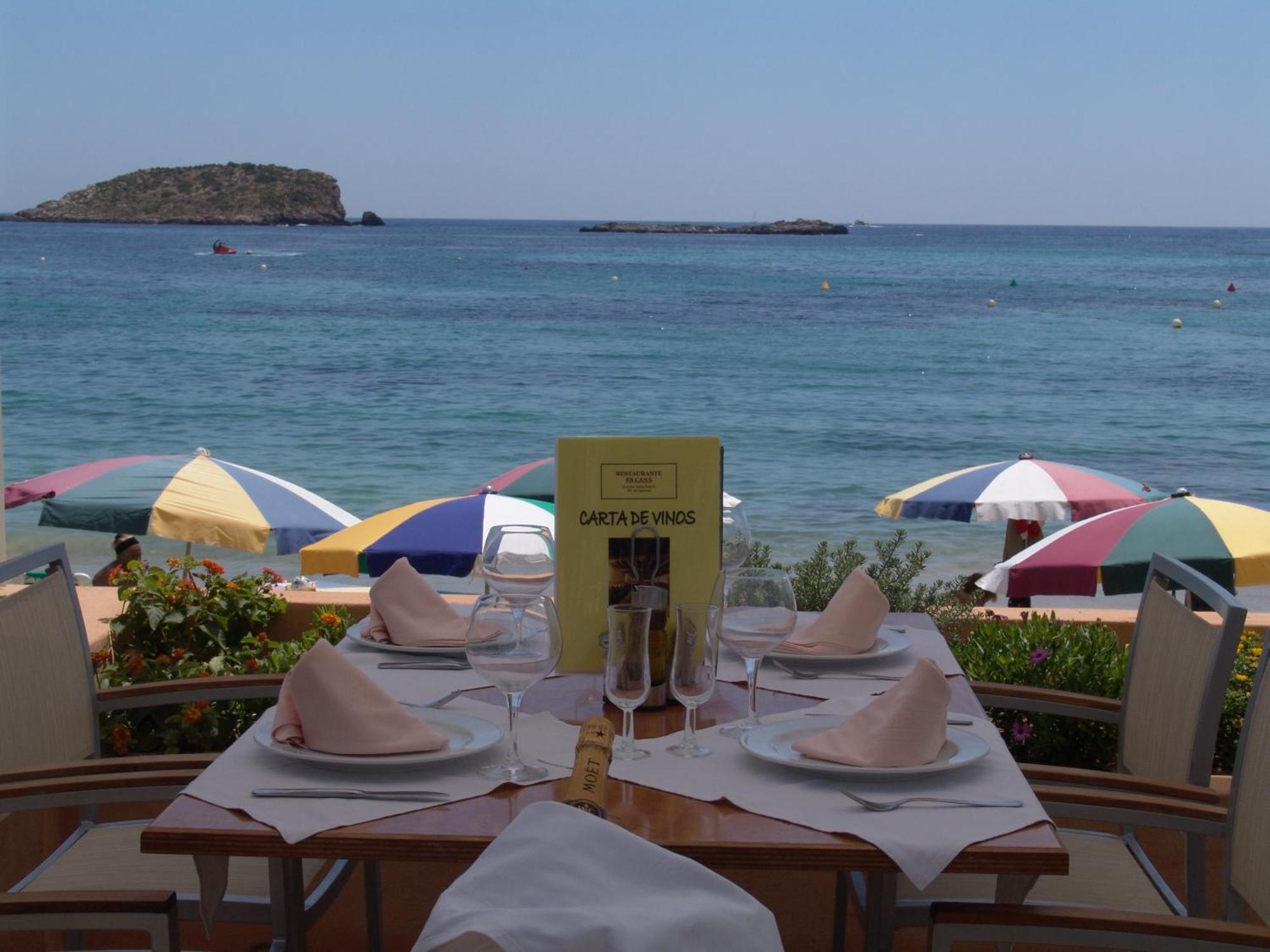 Apartamentos Playa Es Cana ภายนอก รูปภาพ