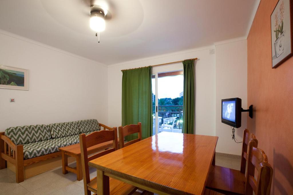 Apartamentos Playa Es Cana ห้อง รูปภาพ